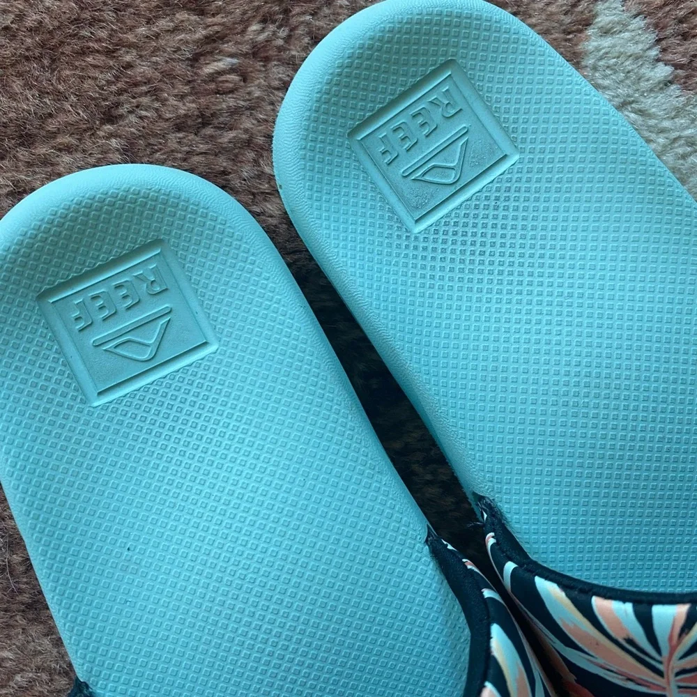 Girls 13/1 Floral Slide Sandals with Blue Soles Like New